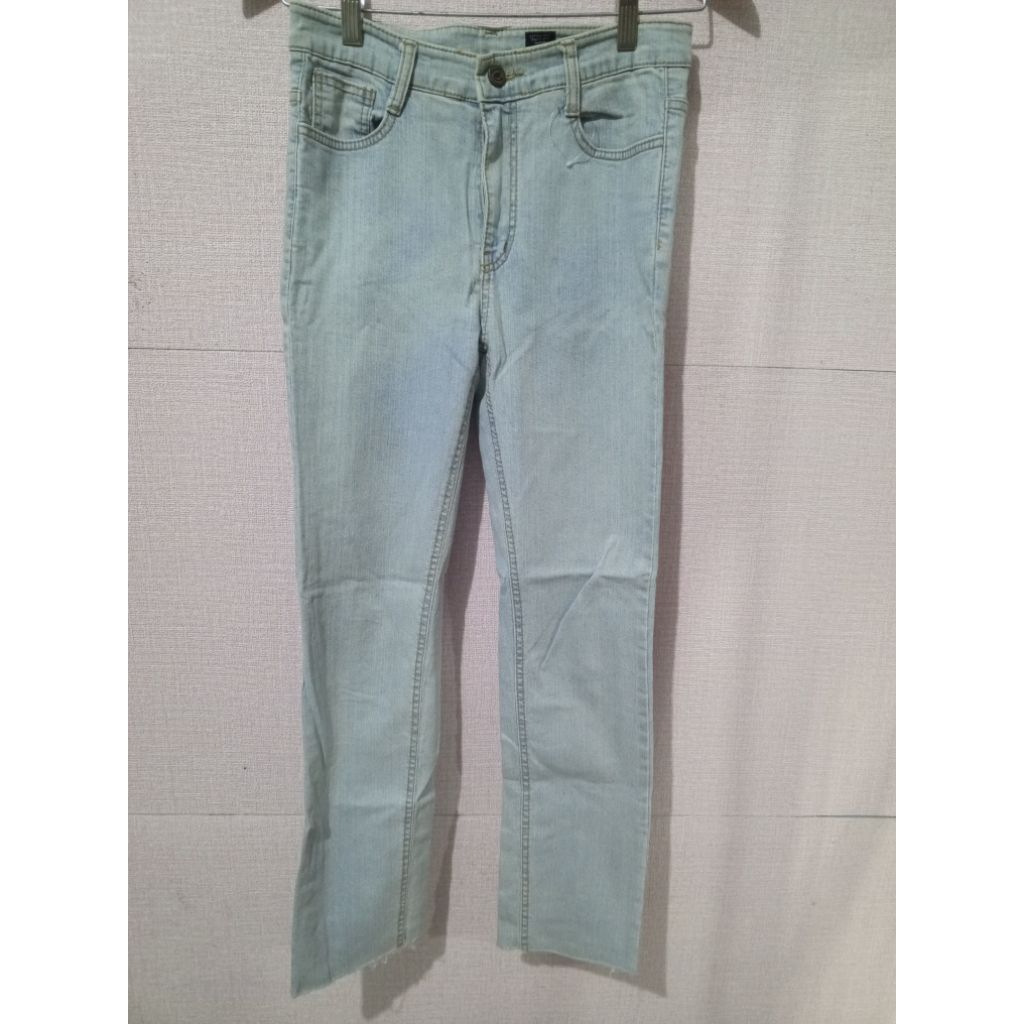 celana panjang jeans wanita w.cocoro size 27,28,29 second