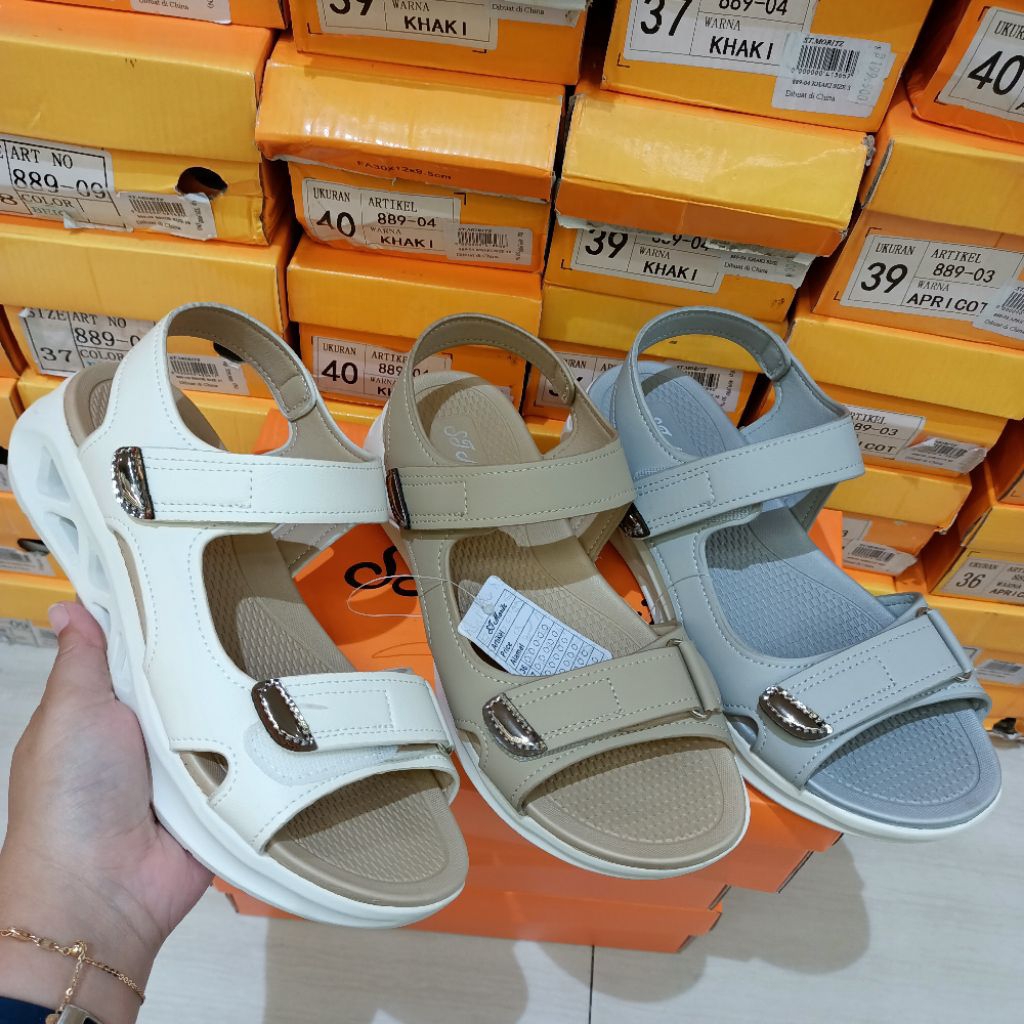 sepatu sandal wanita/sandal tali ST.MORITZ original matahari