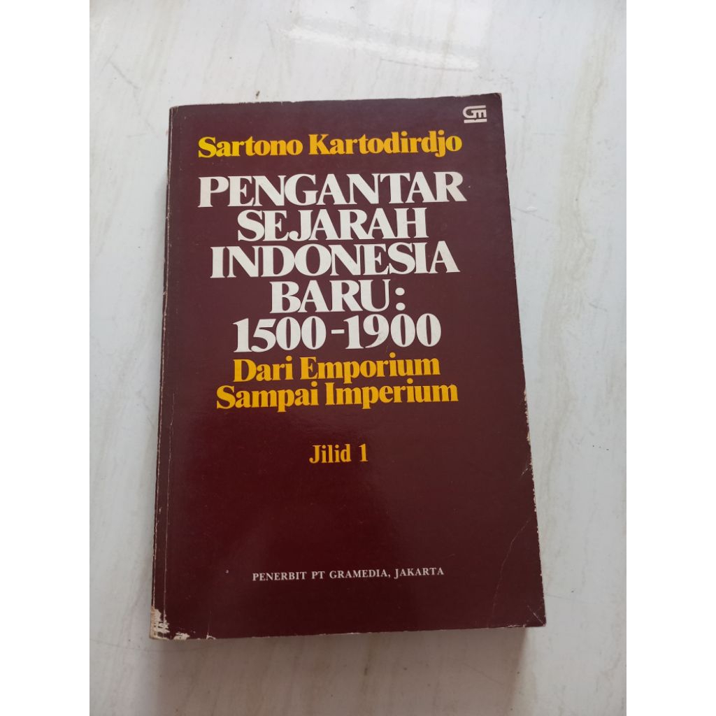 BUKU PENGANTAR SEJARAH INDONESIA BARU 1500 - 1900