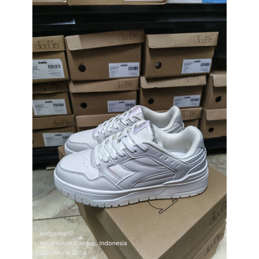 Sepatu sneakers Diadora Morty beige/pink women casual shoes original