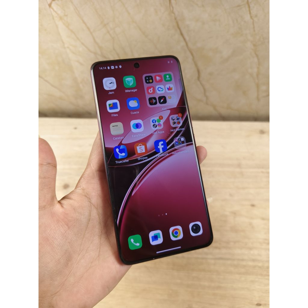 Vivo V50 Istimewa Ram 12GB ROM 256GB Snapdragon 7 Gen 3 Garansi Resmi Aktif Sampai Maret 2026