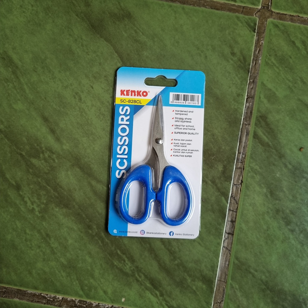 

Gunting Ukuran Sedang