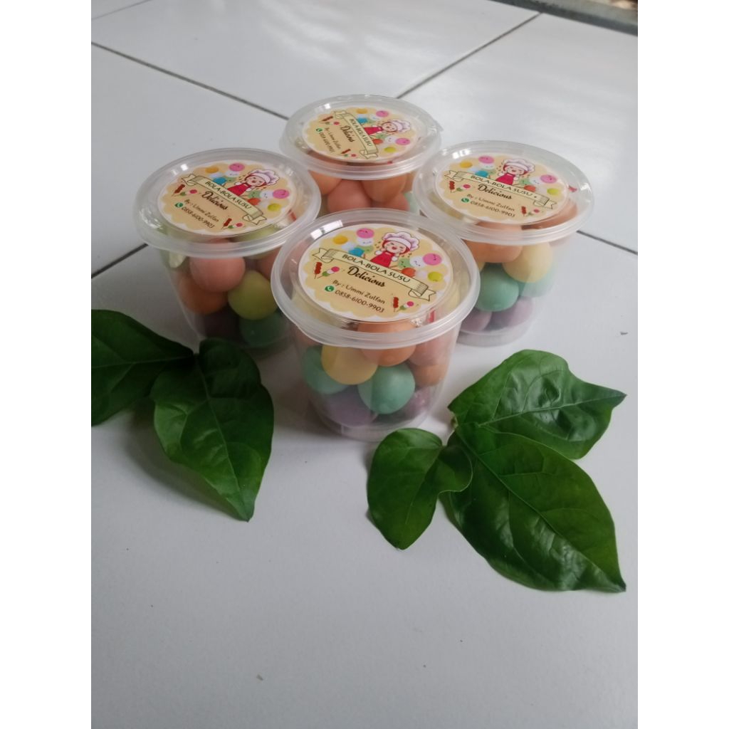 

Bola-Bola Susu Delicious / Bola-Bola Susu Premium / Bola-Bola Susu Homemade Netto 100 gram (20 butir)