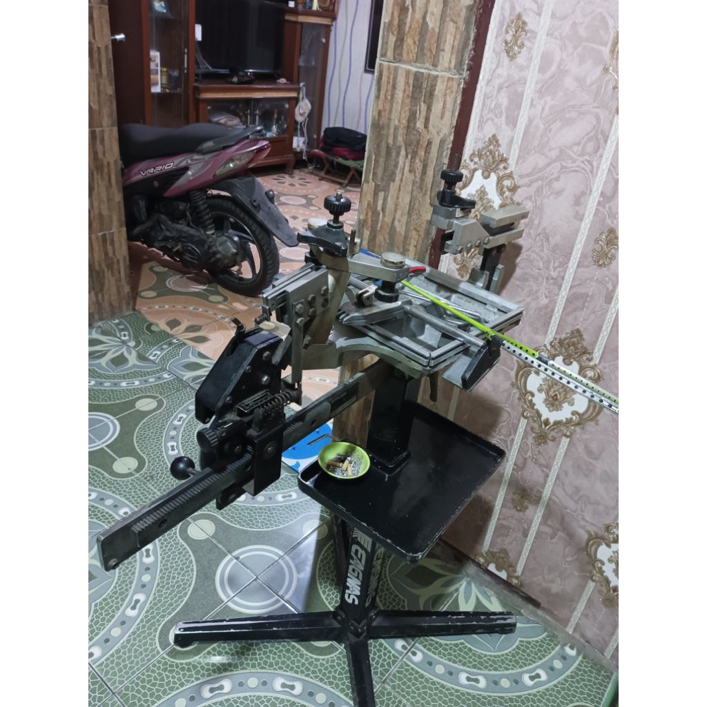 Mesin Senar Raket Manual Eagnas Type300