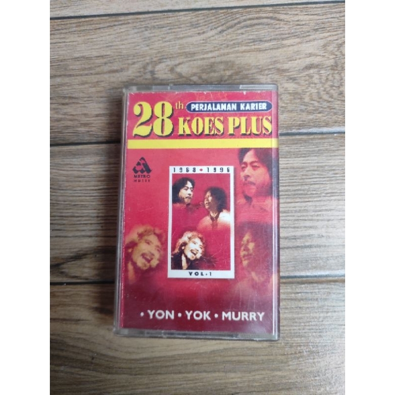 kaset pita 28 th perjalanan karir KOES PLUS