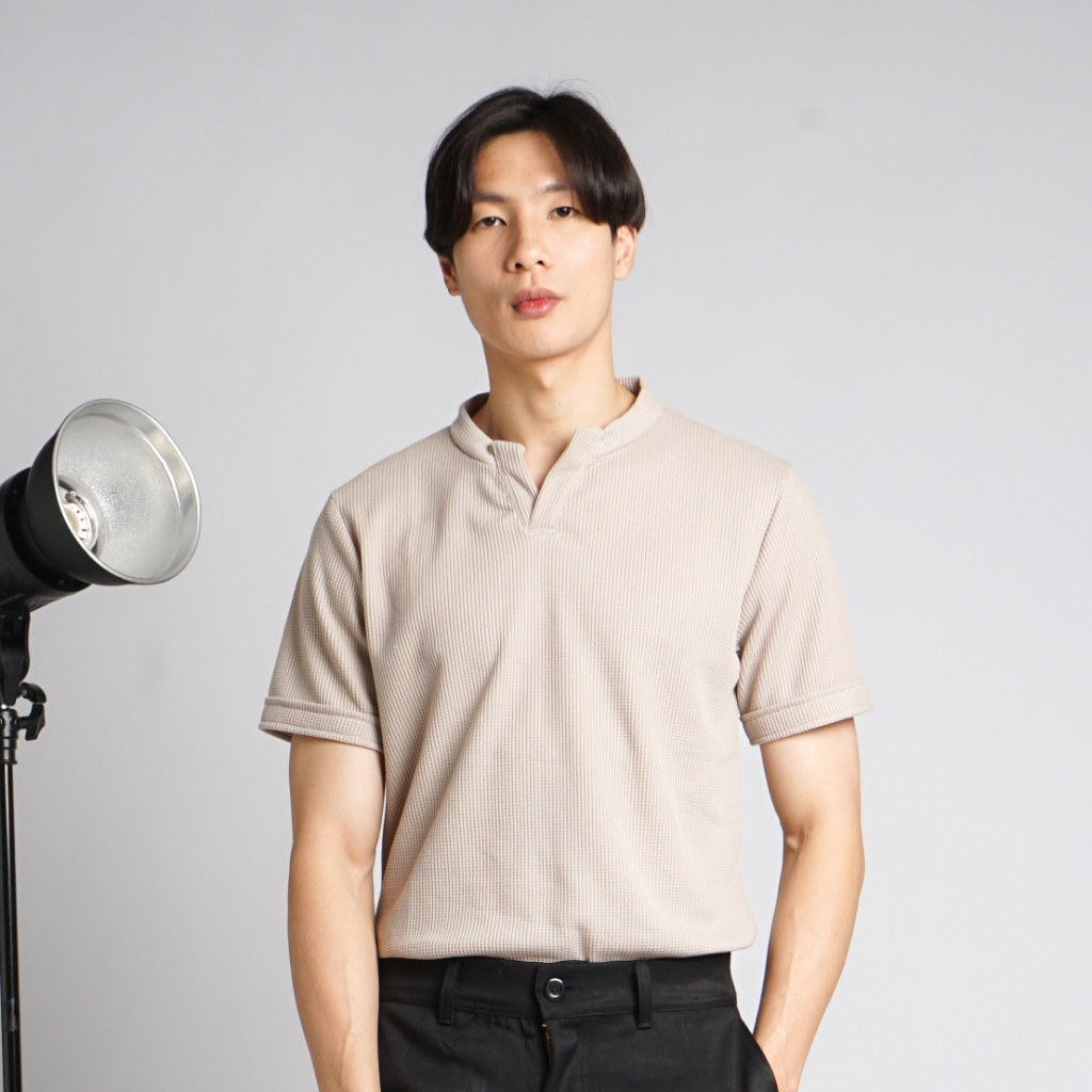 Nawla - Baju Atasan Pria Lengan Pendek Bahan Waffle Knit Berkerah V Neck | Kaos H&M | Kaos Uniqlo
