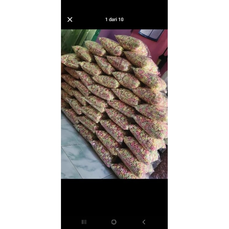 

ANEKA SNACK SERBA 250 GRAM