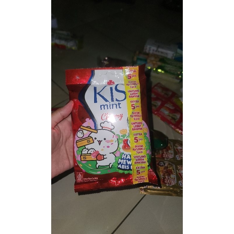 

PERMEN KISS CHERRY /MERAH