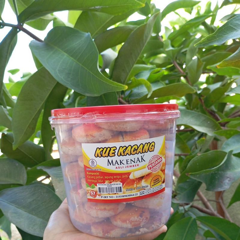 

Kue Kacang Makenak Asli Jember