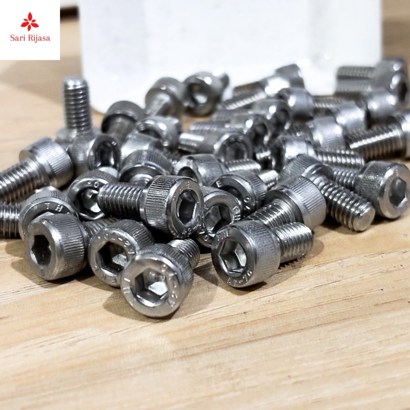 Baut L M10 | Kunci Pas 14 | L8