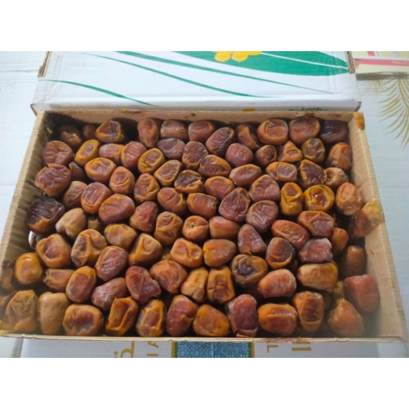 

KURMA SUKARI 3 KG