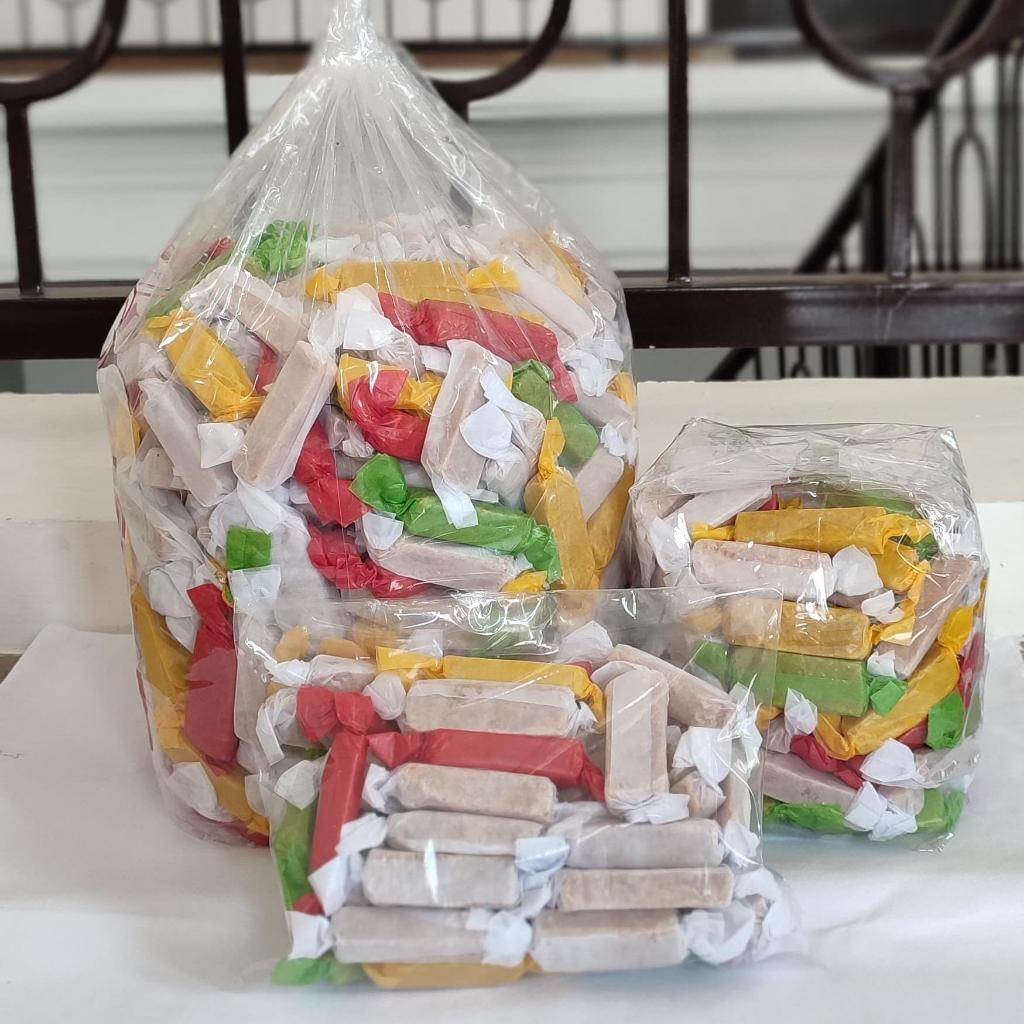 

Permen Tape Singkong Kiloan Jajanan Jadul Manis cemilan santai