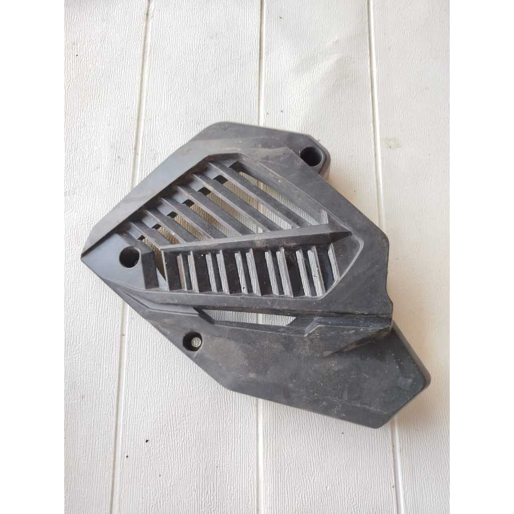COVER TUTUP PELINDUNG RADIATOR HONDA VARIO 125 150 LED ORIGINAL ORISINIL ORI SECOND BEKAS COPOTAN MO