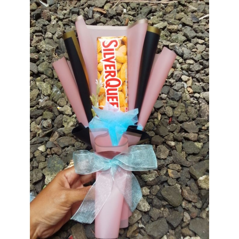 

buket coklat silverqueen/buket hadiah/buket kado/buket coklat