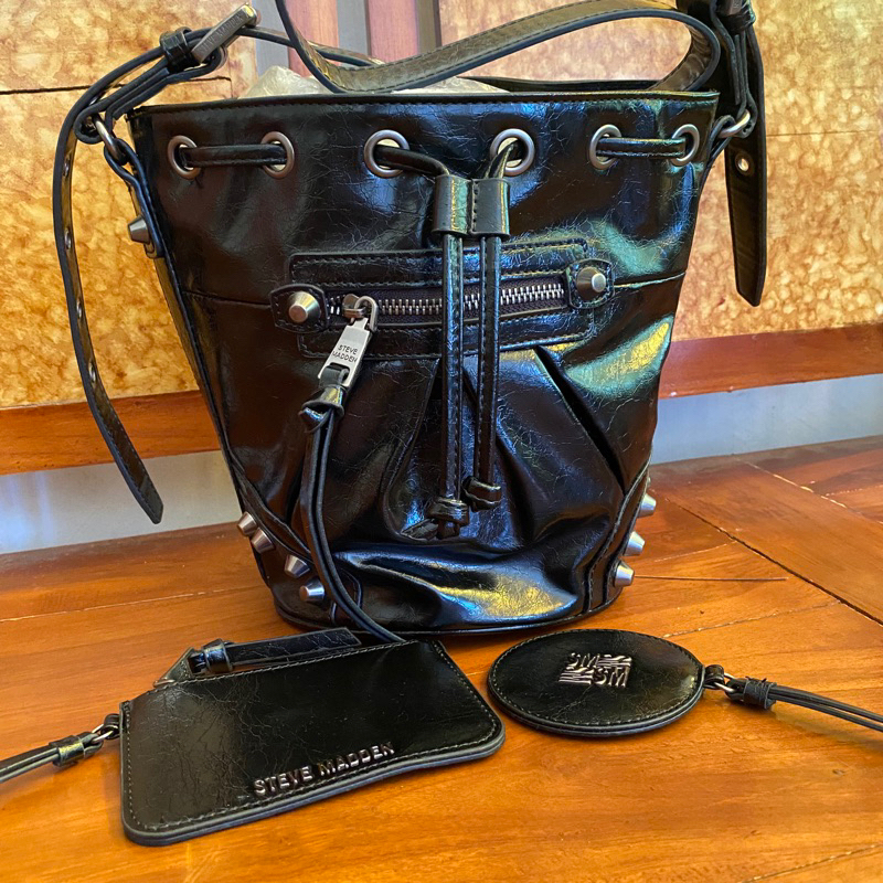 Steve Madden Bvally Black preloved