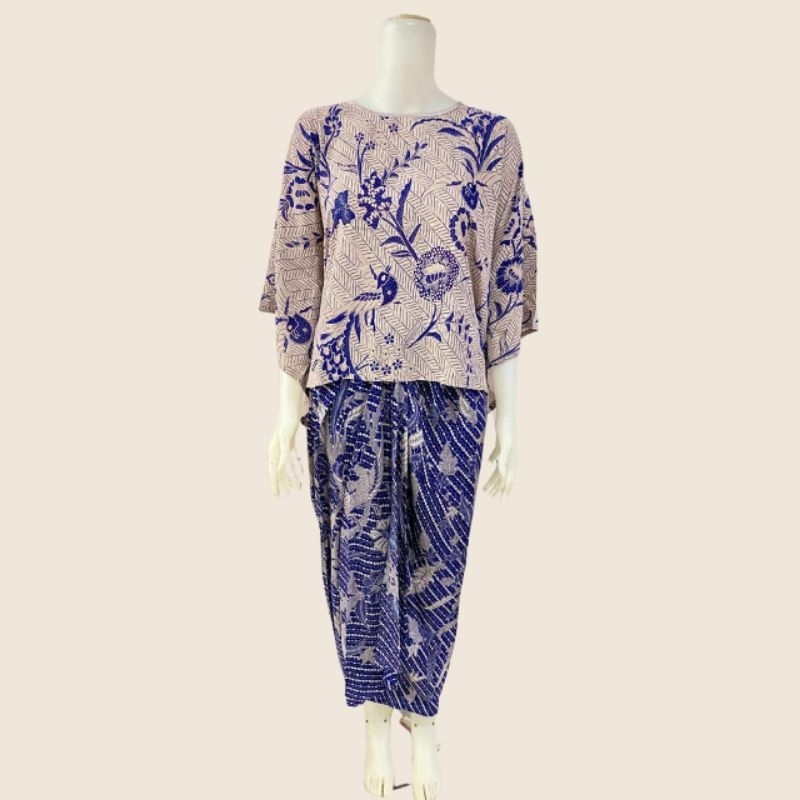Ayra Jaya | Batik Sogan Paris Set Blouse dan Rok | Set Atasan Batik dan Rok | Batik Tunangan Kondang