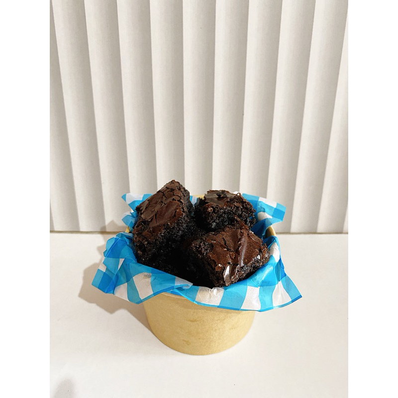 

Fudgy Brownies cup isi 10 pcs+ free saus bisa mix (varian saus baca deskripsi)