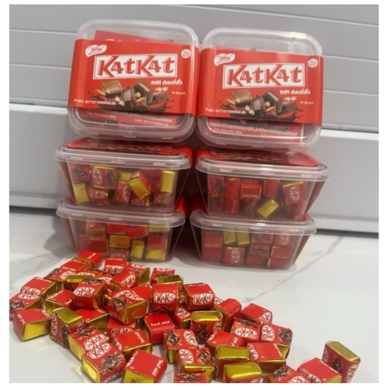 

Kit K4t Mini Chocolate Silky Cube Kitkat Coklat Tupperware Box Isi 50 Pcs