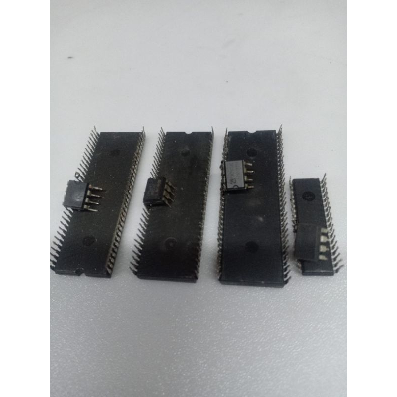 IC program tv tabung/micom tv tabung +memori cabutan ori normal + memori bawaan