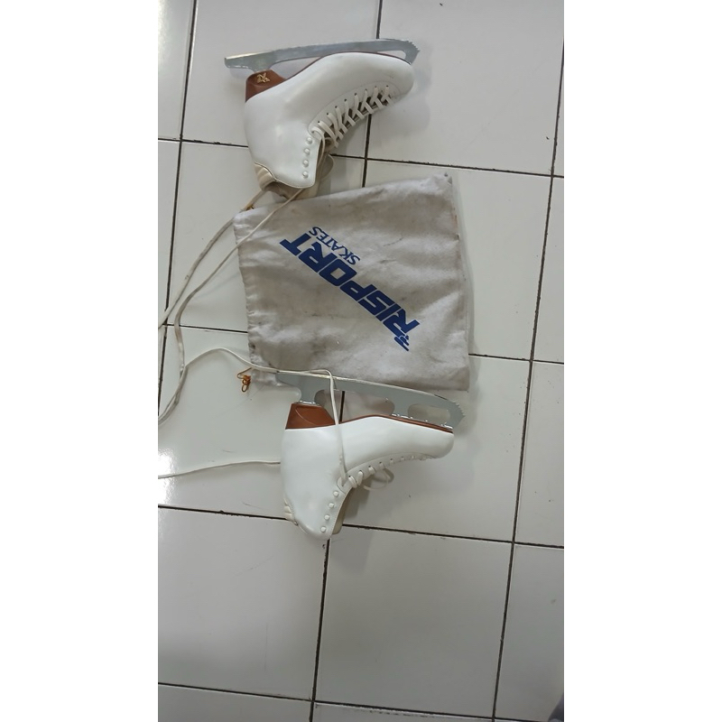 sepatu ice skating risport muluss kayak baru