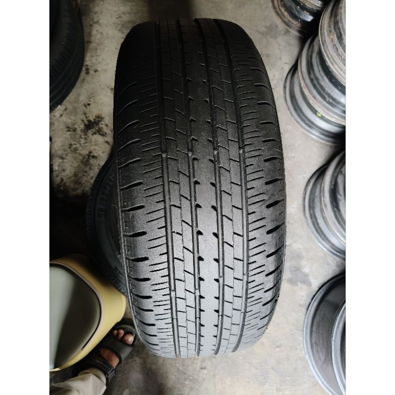 Ban 215/55 R17 Bridgestone Turanza