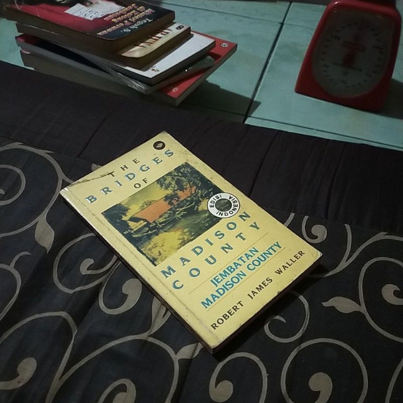 buku THE BRIDGES OF MADISON COUNTY jembatan Madison county