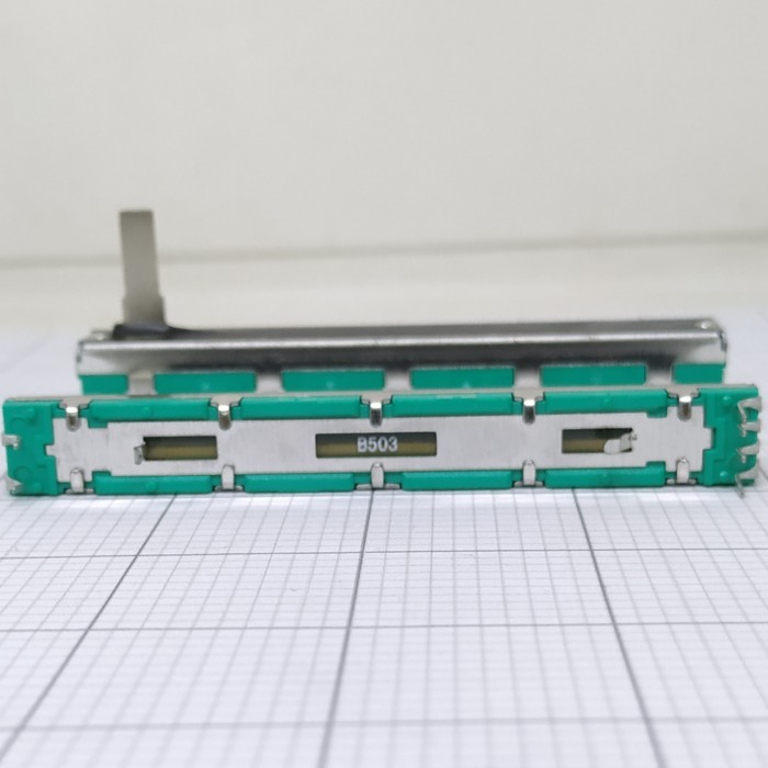 Potensio Geser 7,5cm 50k  Kaki 4-2 / Potensio 7.5cm 50k Stereo hijau / Potensio 7,5 cm 50 kilo stere