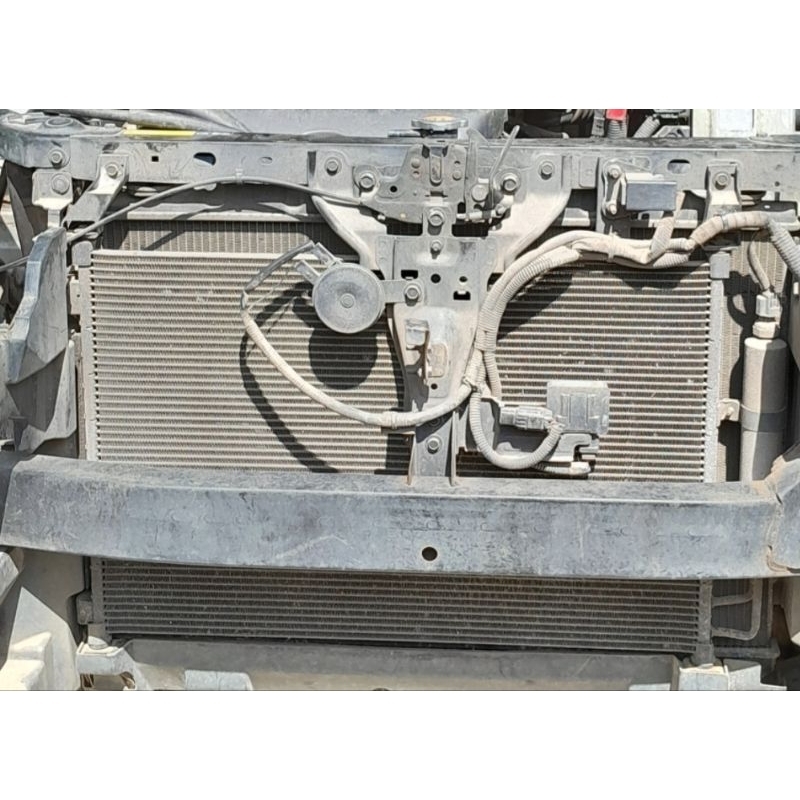 radiatorNissan Xtrail T31 ori
