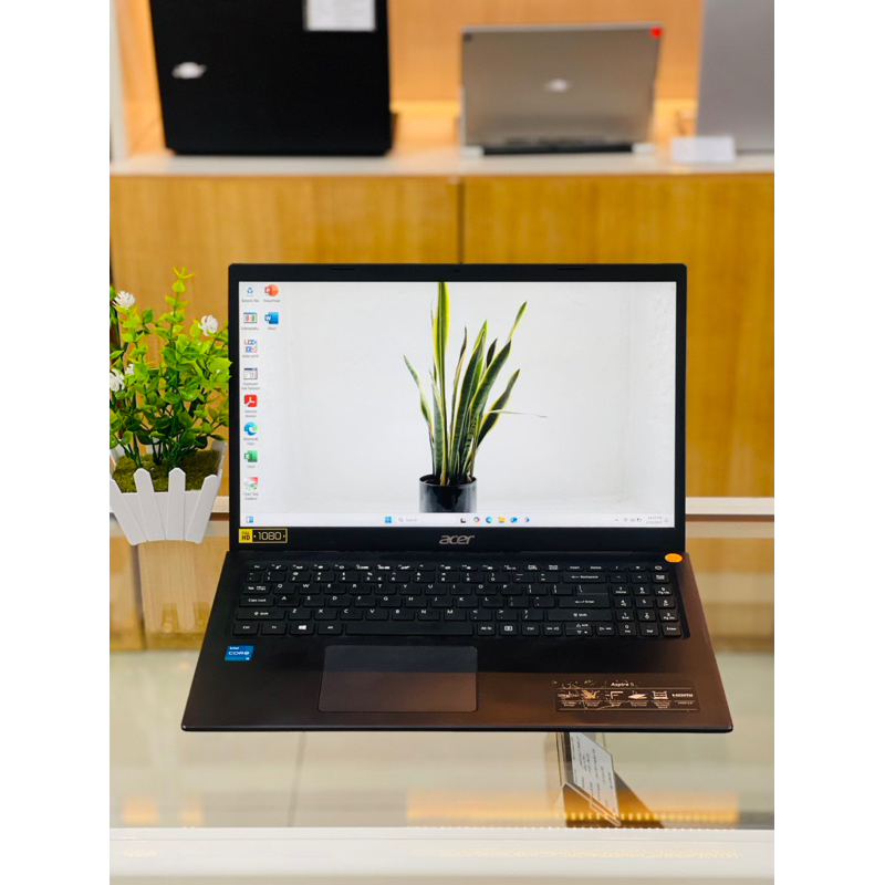Super mulusLaptop acer aspire core i5 gen 11 Ram 16gb Ssd 256GB