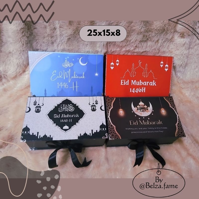 

Hampers Lebaran | Box Lebaran | Box Kue Lebaran