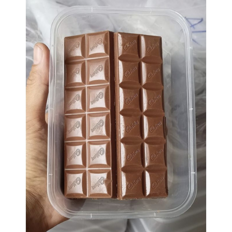 

cokelat diary milk box 500gr