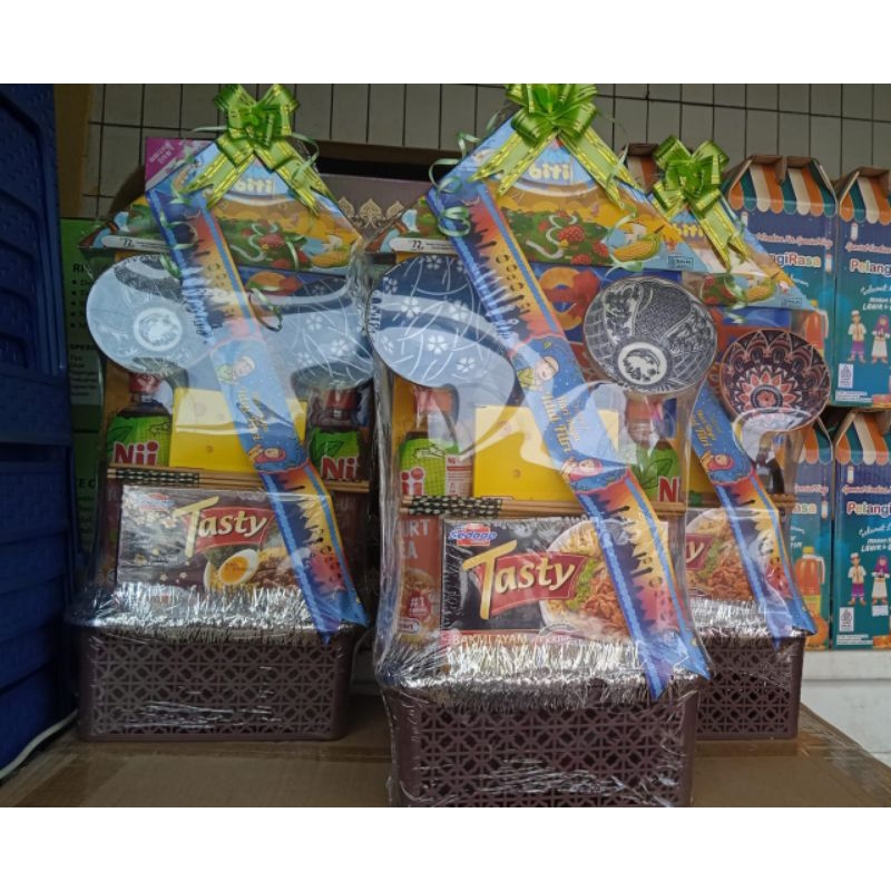 

Hampers parcel isi mangkok