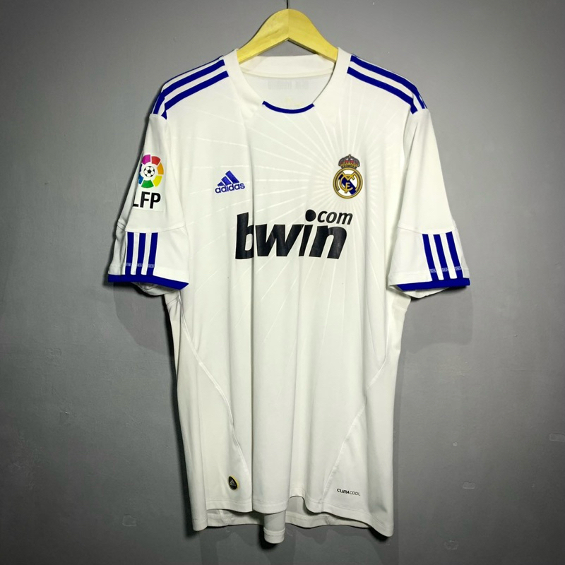 Jersey Original Real Madrid Home 2010/2011 Ozil - XL