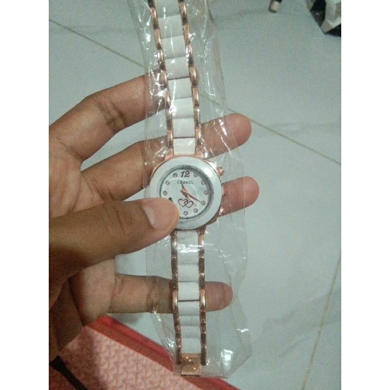 Jam Tangan Guess /Chanel