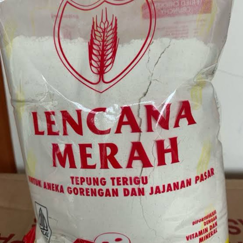 

Tepung terigu lencana merah 1kg