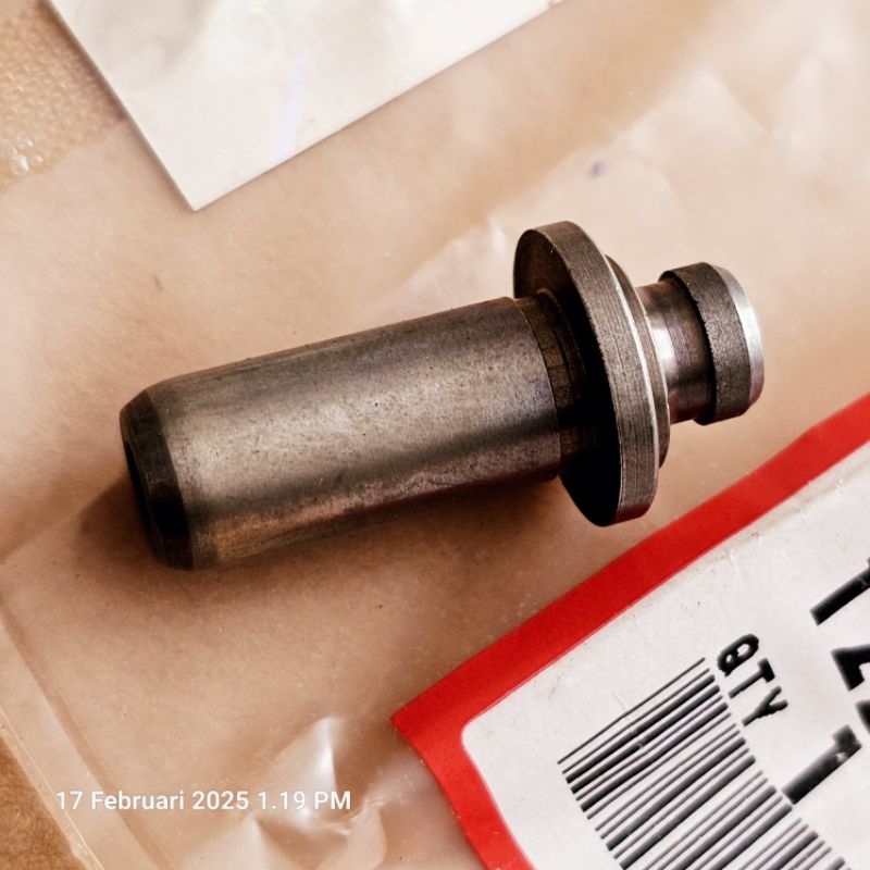 Bos klep EX Astrea 800. 12245-GB4-305