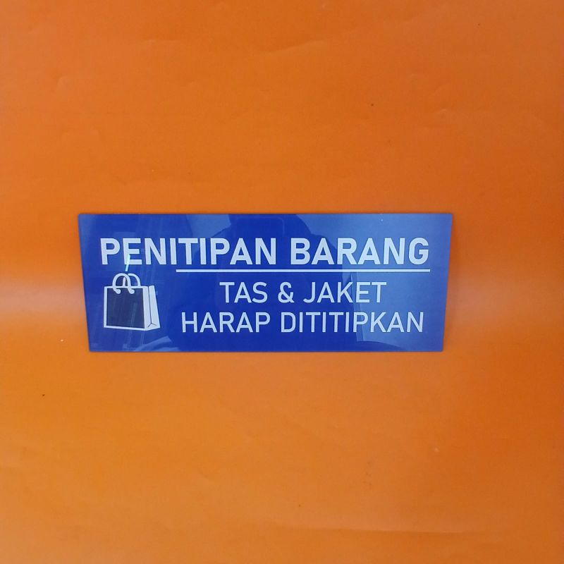 

Akrilik Penitipan Barang - Akrilik Tempat Penitipan Barang