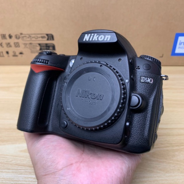 NIKON D90 BODY ONLY MULUS DOFF FULLSET