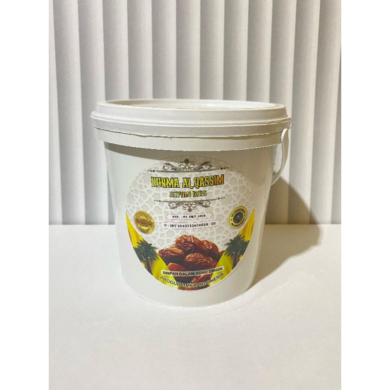 

kurma ember enak / kurma al qassim
