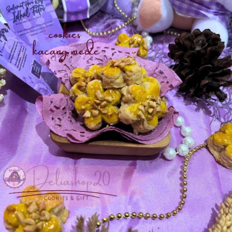 

kuker kue kering kue kacang mede bunga 500gr by deliashop20
