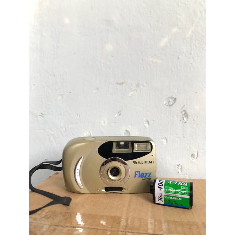 kamera analog Fujifilm Flezz motor