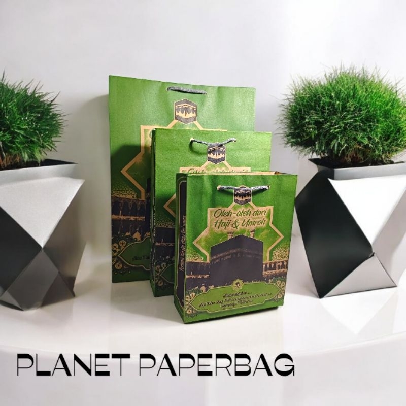 

Paper Bag Oleh Oleh Haij dan Umroh Uk Kecil, Sedang, Besar & Jumbo | Tas Kertas Hajian
