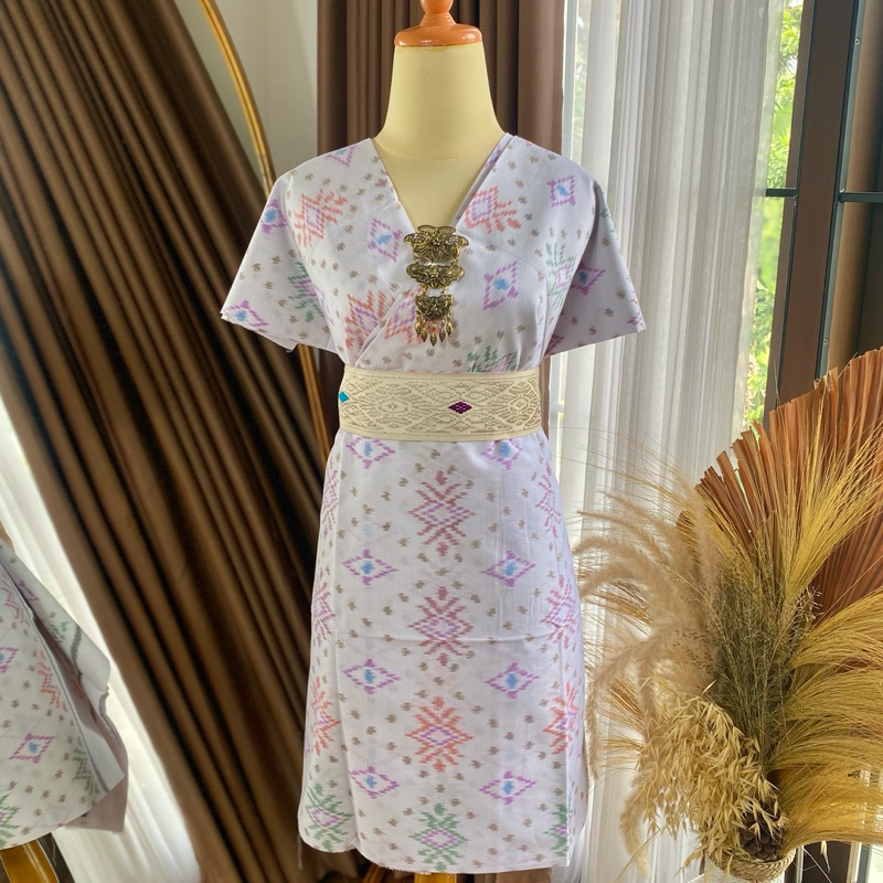 KAIN TENUN ENDEK KHAS BALI MOTIF KLASIK PUTIH GRINGSING