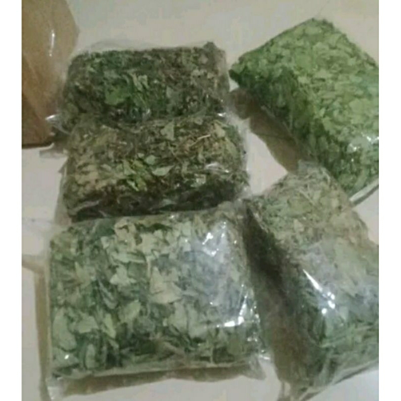 

ready daun pegagan kering 100 gram original+kumis kucing kering 100 gram original 100%