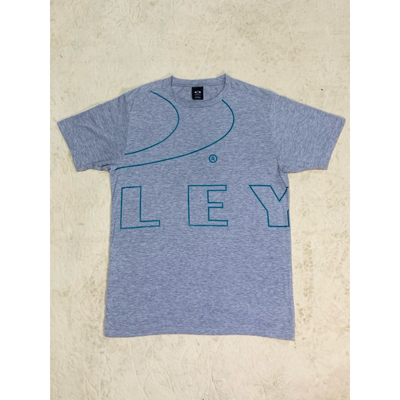 Oakley tee | Oakley vintage | Oakley big logo | Surfing | Surf tee | Skateboard tee | Streetwear