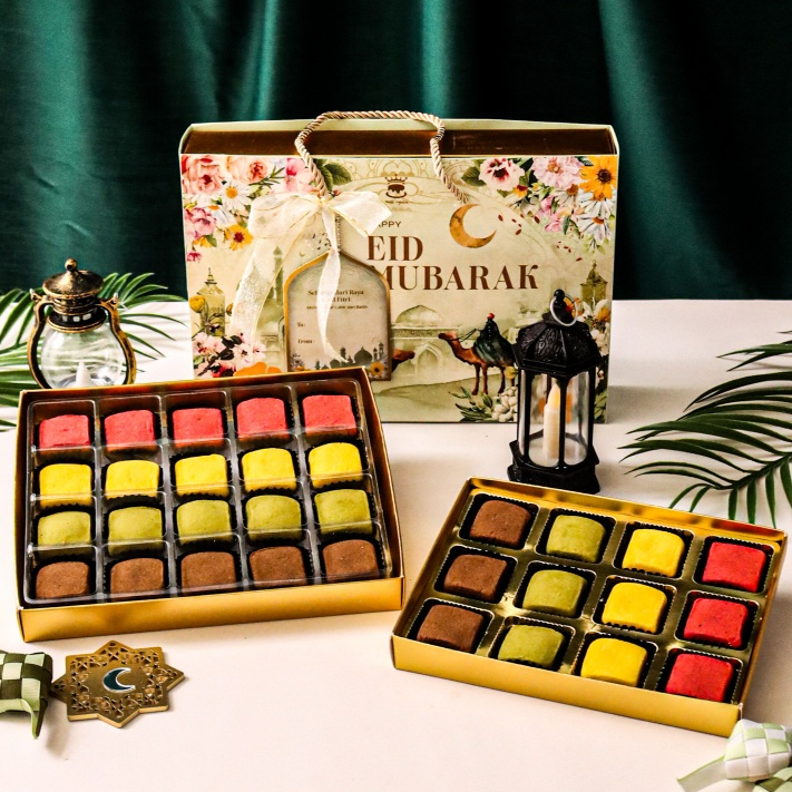 

Yasmina Hampers Lebaran Idul Fitri Nastar 4 Rasa by Miss Ogura