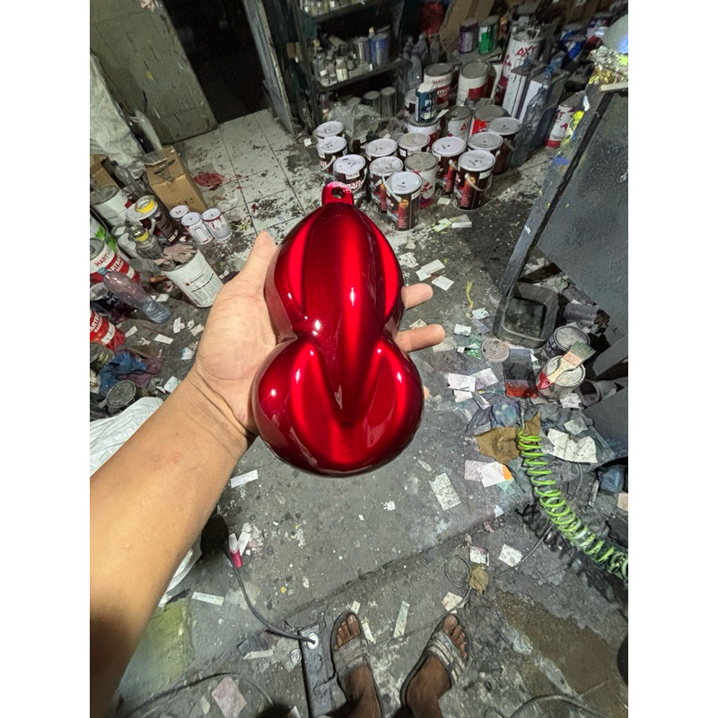 cat Queen red partikel gold PU