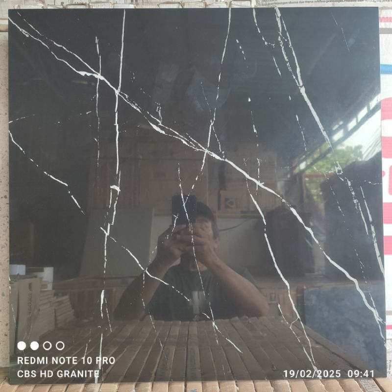 Granit Lantai 60x60 Apolion Black / IGO
