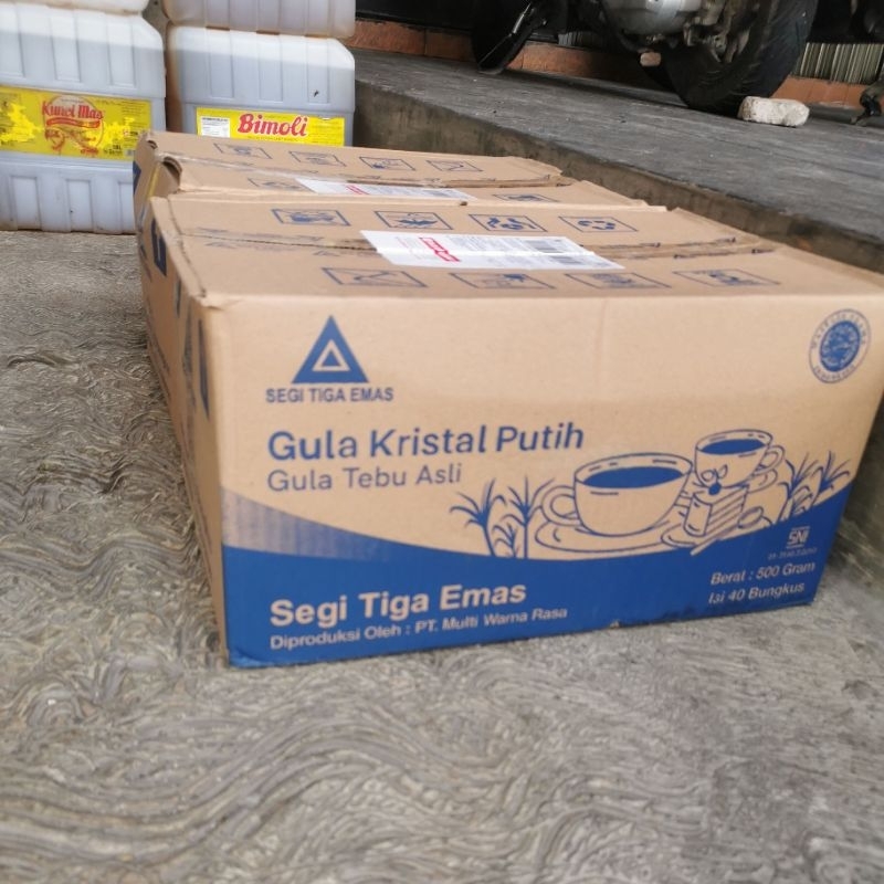 

RB Gula Pasir Putih Segitiga Emas kemasan 500gram (isi 40) & 1kg (isi 20) per karton / dus