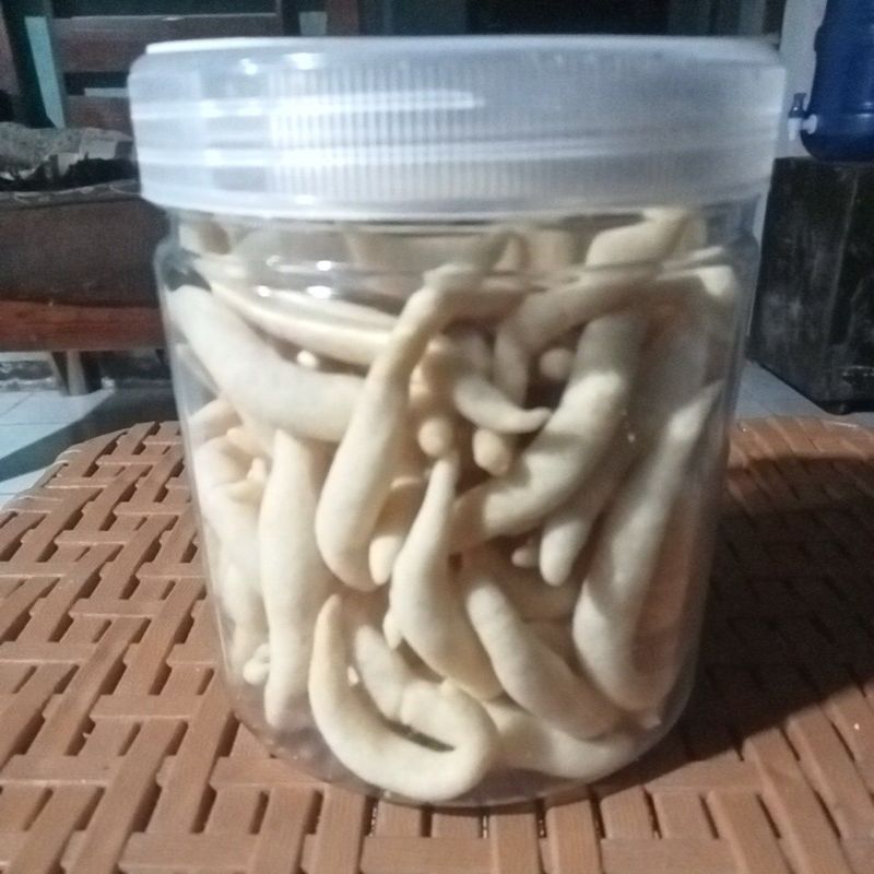 

Kue telor gabus renyah